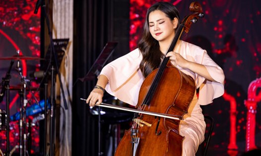 Cellist Hà Miên có một đêm nhạc thành công.  Ảnh: Đỗ Tiến, Bùi Việt Anh 