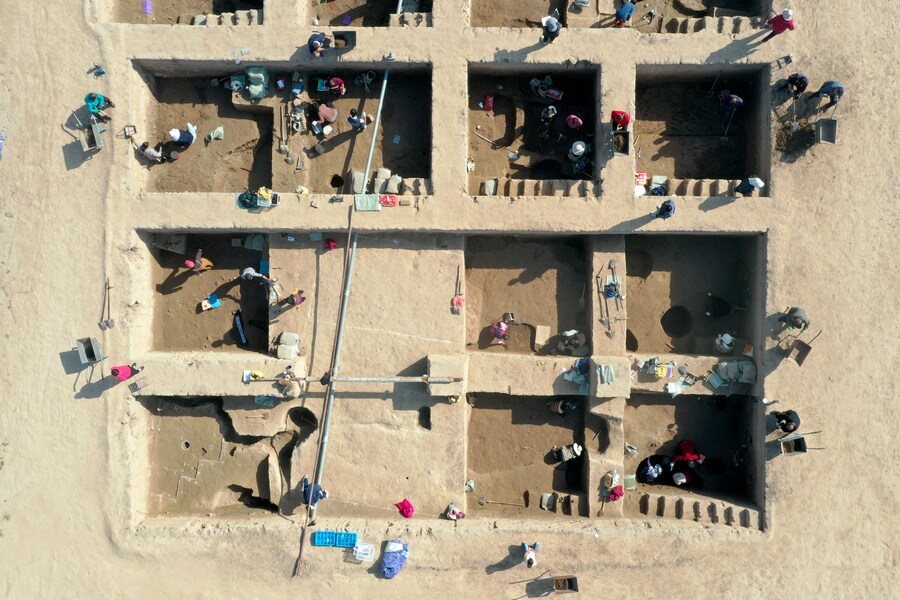 Cuộc khai quật tại thị trấn Bairen, thành phố Hình Đài, tỉnh Hà Bắc, Trung Quốc. Ảnh: Xinhua