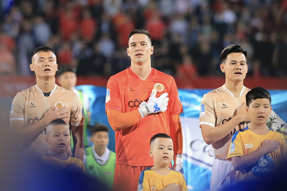 Tối 25.11, câu lạc bộ Công an Hà Nội tiếp đoán Hoàng Anh Gia Lai ở lượt trận vòng loại Cúp Quốc gia Casper 2023-2024.