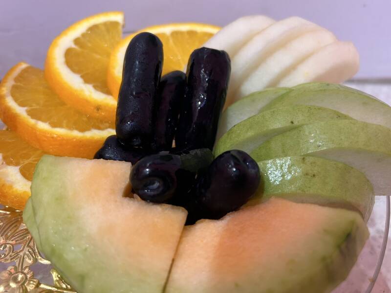 Một số loại trái cây vừa có thể giúp hạ đường huyết, vừa giúp giảm cân. Ảnh: Hạ Mây