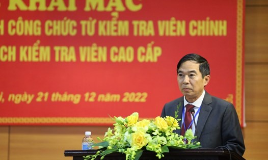 Ông Trần Quốc Hùng - Vụ trưởng Vụ Đào tạo - Bồi dưỡng, Cơ quan Uỷ ban Kiểm tra Trung ương - phát biểu tại buổi khai mạc kỳ thi nâng ngạch công chức lên kiểm tra viên cao cấp năm 2022. Ảnh: Ủy ban Kiểm tra Trung ương