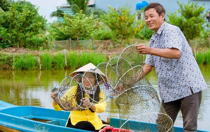 Khảo sát thực tế địa điểm du lịch sinh thái tại Cà Mau. Ảnh: Nhật Hồ