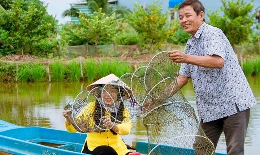 Khảo sát thực tế địa điểm du lịch sinh thái tại Cà Mau. Ảnh: Nhật Hồ