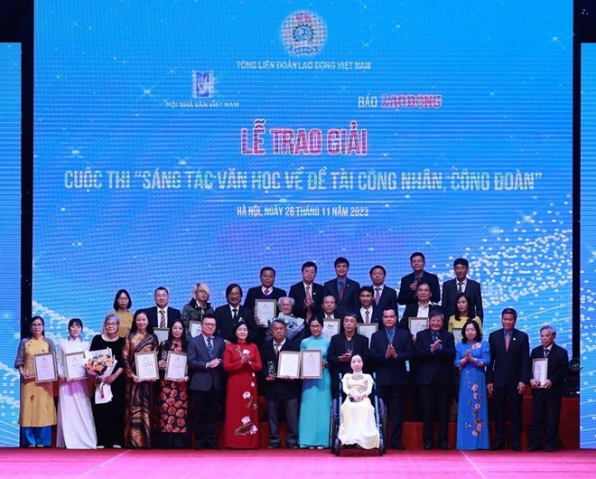 “Hoa xương rồng”, “Con đường của Hạ” đoạt giải cao nhất cuộc thi sáng tác văn học về công nhân, công đoàn