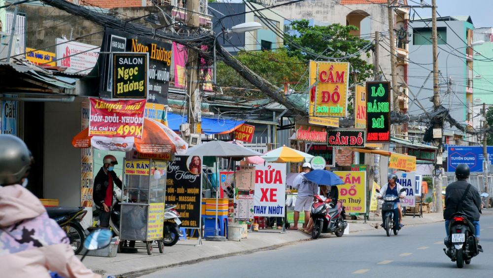  Tại địa bàn phường 5, hiện chỉ lác đác vài căn nhà đang được tháo dỡ.