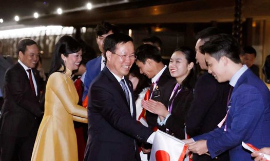 Chủ tịch nước Võ Văn Thưởng và Phu nhân cùng đoàn đại biểu cấp cao Việt Nam tới Tokyo, Nhật Bản. Ảnh: TTXVN