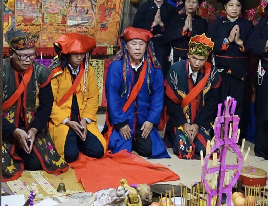 Lễ Cấp sắc Pụt của người Nùng ở Bắc Kạn. Ảnh: Anh Vũ