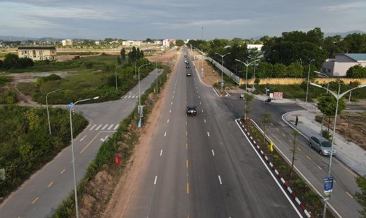 Dự án đường cao tốc Nghi Sơn - Diễn Châu mới đưa vào vận hành. Ảnh: Xuyên Đông
