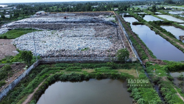 Bãi rác An Hiệp (huyện Ba Tri, tỉnh Bến Tre). Ảnh: Thành Nhân