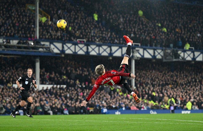 Bàn thắng này của Garnacho cùng tỉ số 3-0 trước Everton là hành trang tâm lý rất tốt cho Man United trước trận đấu quyết định tại bảng A. Ảnh: AFP