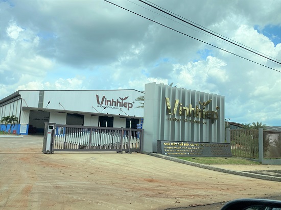 Vĩnh Hiệp, Công ty xuất khẩu cà phê qua thị trường châu Âu lo ngại lò hỏa táng nguy cơ gây ô nhiễm môi trường. Ảnh: Thanh Tuấn