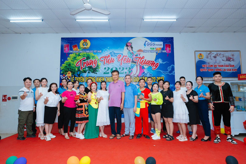 Công đoàn Công ty TNHH GGS Việt Nam tổ chức Trung thu và khen thưởng con em của các công nhân đạt thành tích cao trong học tập. Ảnh: NVCC 