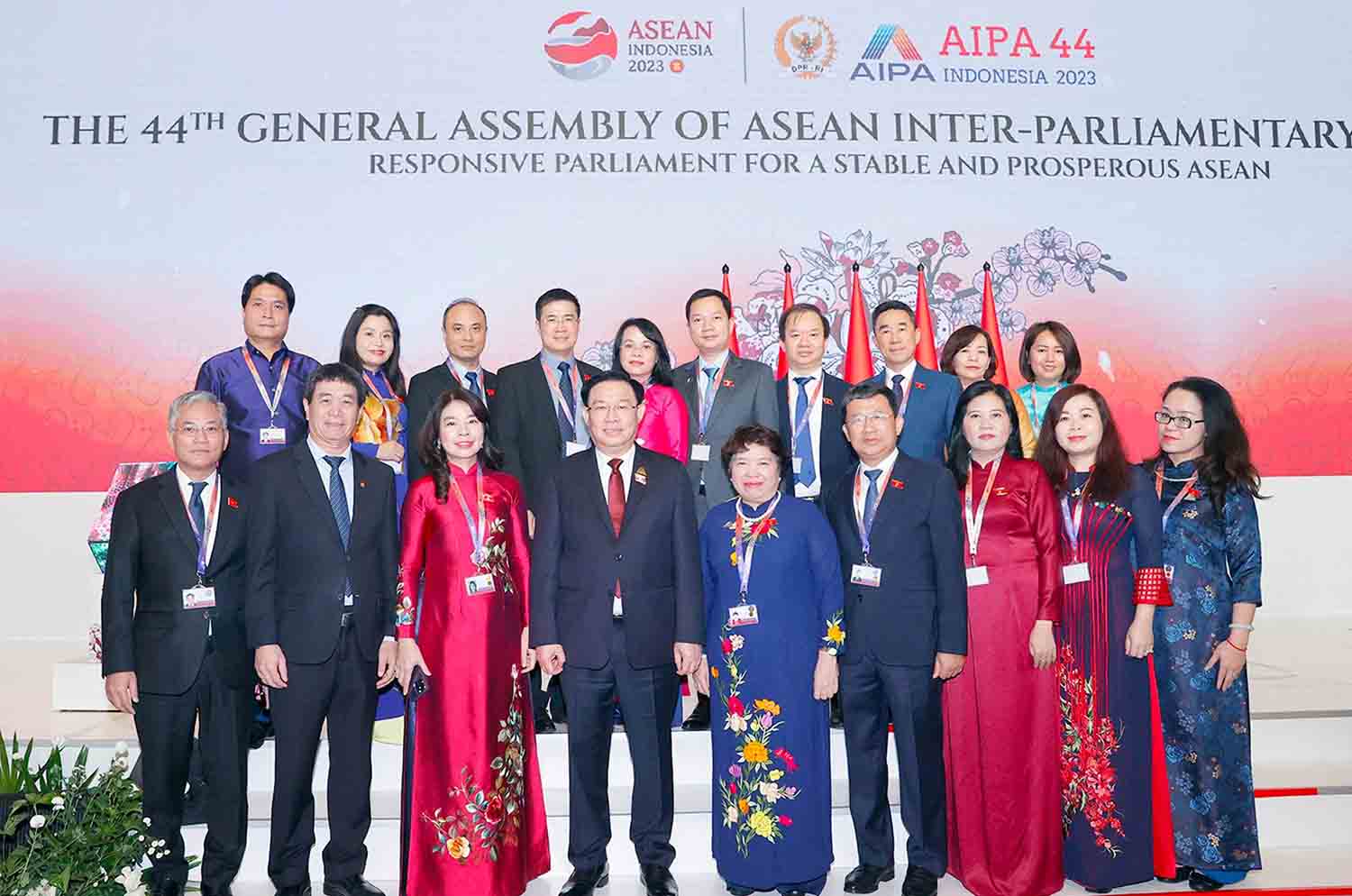 Chủ tịch Quốc hội Vương Đình Huệ và Đoàn Đại biểu cấp cao Quốc hội Việt Nam tham dự Đại hội đồng AIPA-44. Ảnh: VPQH