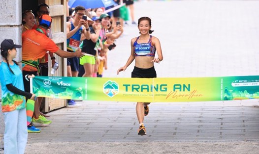 Nguyễn Thị Oanh tại giải marathon Tràng An 2023. Ảnh: Ban tổ chức  