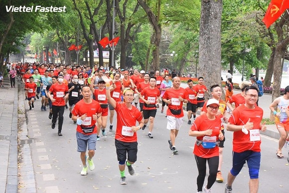 Giải chạy Viettel Fastest được Viettel và Quỹ Tấm lòng Việt phối hợp tổ chức để gây Quỹ cho Trái tim cho em. Ảnh: Viettel