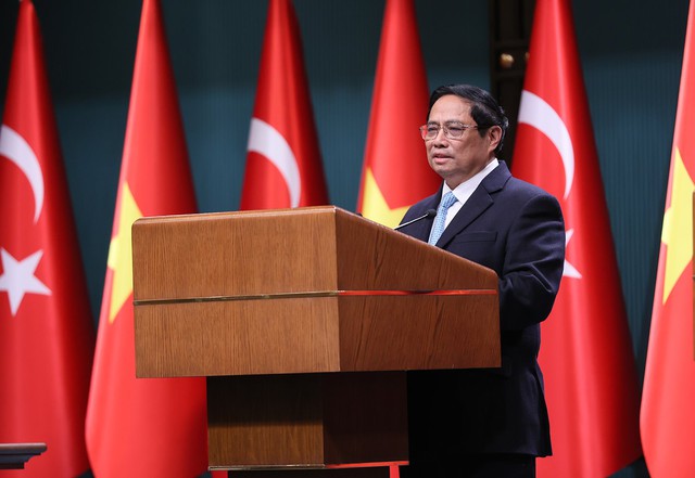  Thủ tướng Chính phủ Phạm Minh Chính cho biết, mong muốn của nhân dân Việt Nam - Thổ Nhĩ Kỳ về đẩy mạnh hợp tác rất thiết tha, không gian hợp tác, dư địa thúc đẩy hợp tác còn rất lớn. Ảnh: VGP