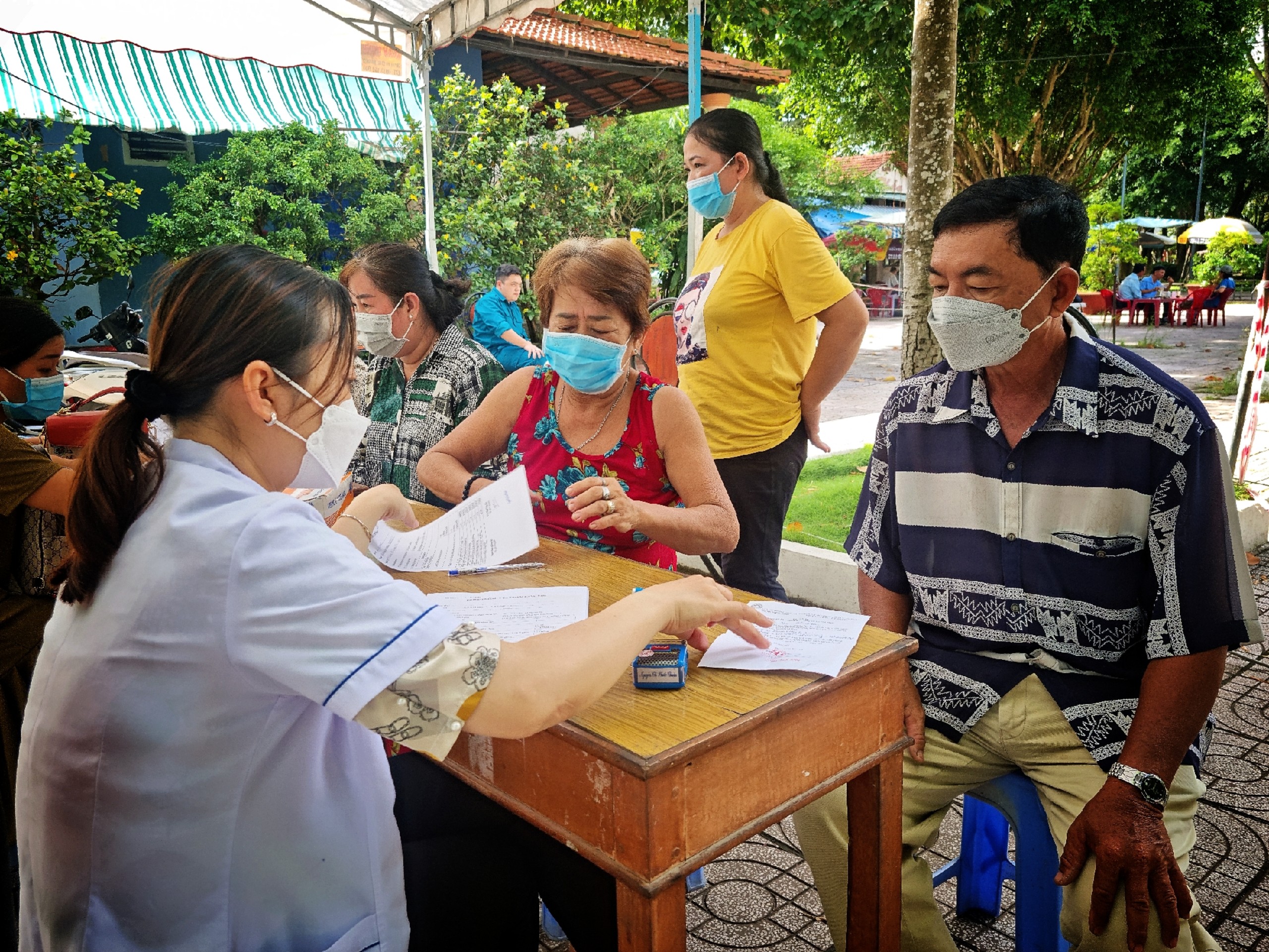 Nhiều trường hợp mắc bệnh lao phổi do chủ quan, không chú ý đến sức khỏe, khi phát hiện bệnh thường ở mức nặng và rất nặng. Ảnh: Hoàng Lộc