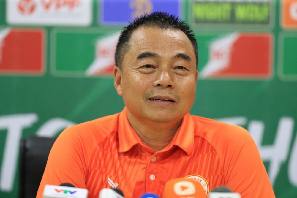 Trận thắng 2-0 trước Hà Nội FC là trận đấu cuối cùng huấn luyện viên Trần Tiến Đại dẫn dắt Công an Hà Nội. Ảnh: Minh Dân