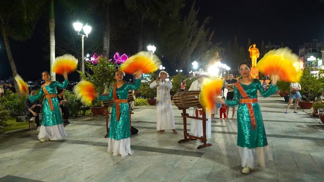 Bắt đầu từ ngày 3-5.11, tỉnh Ninh Thuận tổ chức sự kiện “Ngày Văn hóa, Du lịch Ninh Thuận tại Cần Thơ năm 2023” ở khu vực Tượng đài Bác Hồ, phường Tân An, quận Ninh Kiều.