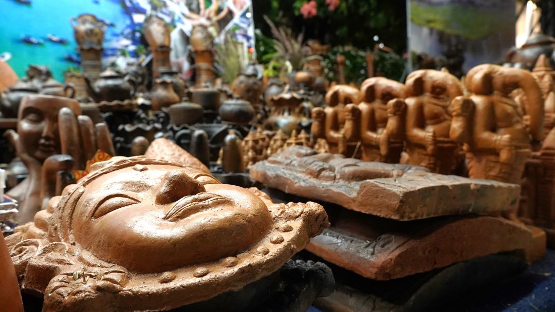 Đặc biệt, ngày 29.11.2022, Nghệ thuật làm gốm của người Chăm chính thức được UNESCO ghi danh vào Danh sách di sản văn hóa phi vật thể cần bảo vệ khẩn cấp. 