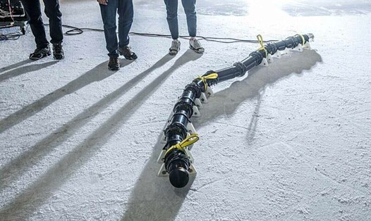 Robot hình con rắn được NASA phát triển để gửi ra vũ trụ. Ảnh: NASA