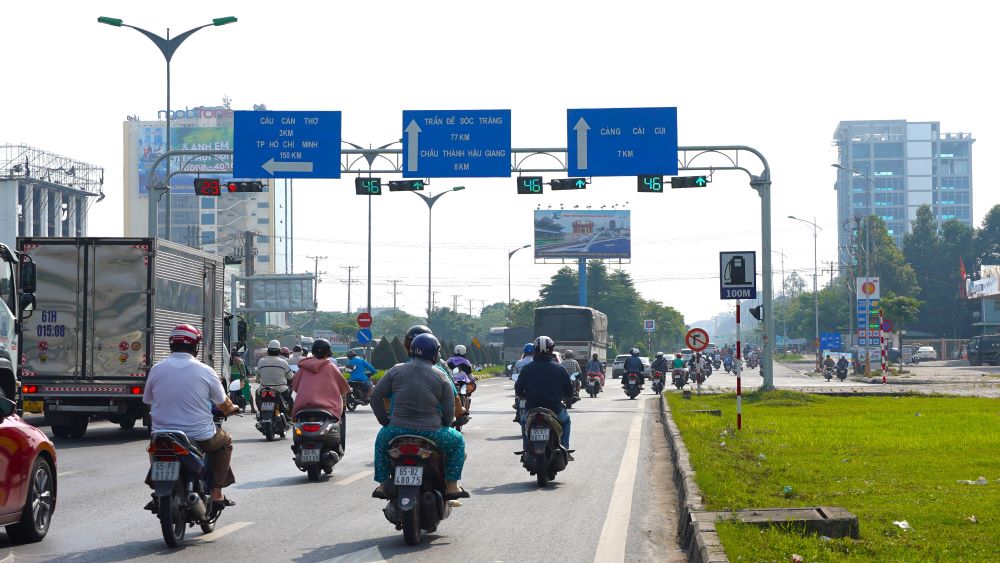 Đối với Quốc lộ 91B (tuyến Nam Sông Hậu), Bộ GTVT đề xuất nâng cấp đoạn Km2+604 (ngã 5 cầu Cần Thơ) – Km143+480 với chiều dài đầu tư khoảng 141 km, trên địa bàn TP Cần Thơ, các tỉnh: Hậu Giang, Sóc Trăng và Bạc Liêu.