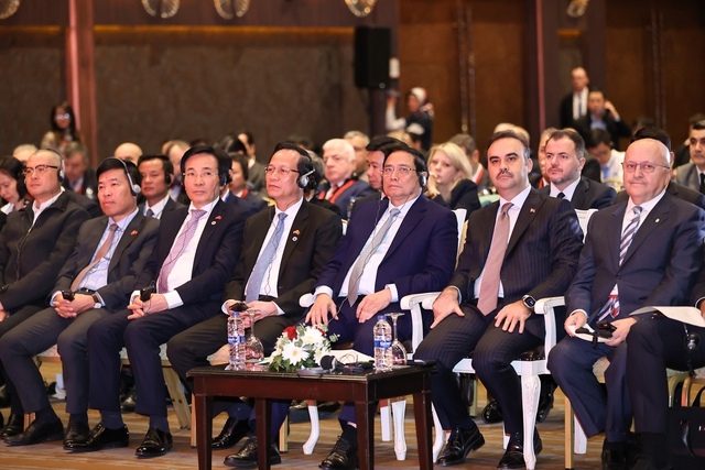 Thủ tướng Chính phủ Phạm Minh Chính và các đại biểu dự Diễn đàn doanh nghiệp Thổ Nhĩ Kỳ - Việt Nam. Ảnh: VGP