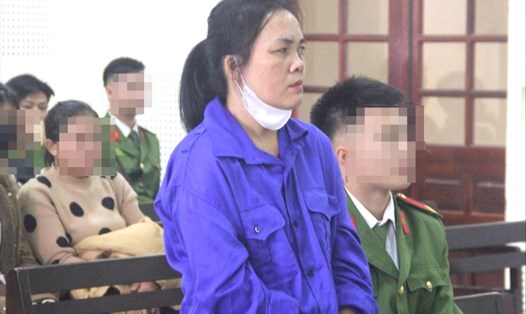 Bị cáo Lương Thị Toàn tại phiên toà. Ảnh: Quỳnh Trang
