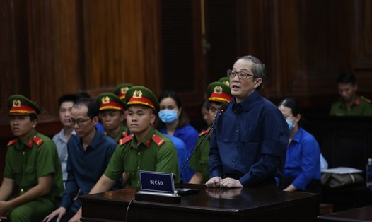 Bị cáo Nguyễn Minh Quân (cựu Giám đốc Bệnh viện TP Thủ Đức). Ảnh: Anh Tú