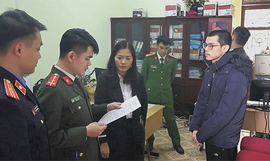 Cơ quan Công an tỉnh Cao Bằng vừa bắt tạm giam 1 nhân viên ngân hàng có hành vi lừa đảo chiếm đoạt hơn 7 tỉ đồng. Ảnh: Công an Cao Bằng.
