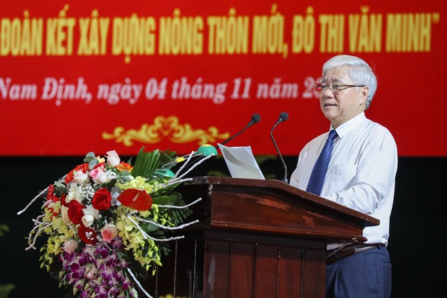  Bí thư Trung ương Đảng, Chủ tịch Ủy ban Trung ương MTTQ Việt Nam Đỗ Văn Chiến phát biểu tại hội nghị. Ảnh: Phạm Đông