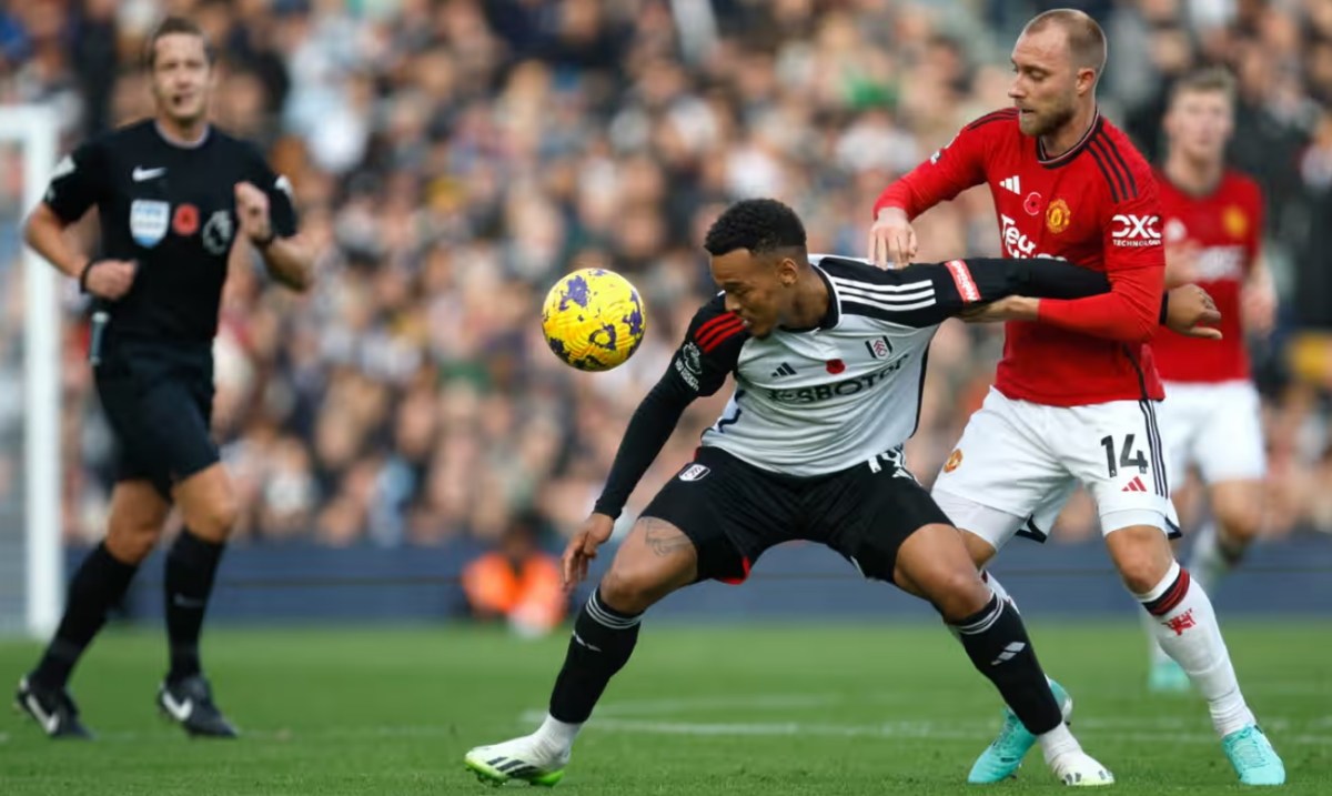 Trực tiếp Fulham 0-0 Man United: Onana có 2 pha cứu thua