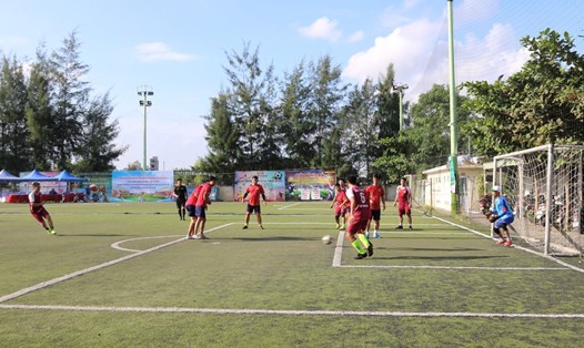 Công đoàn ngành Giáo dục Thái Bình tổ chức khai mạc giải bóng đá. Ảnh: Bá Mạnh