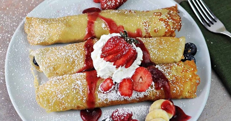 Cách làm bánh crepe hoa quả nhân kem tươi thơm ngon