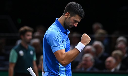 Novak Djokovic nối dài chuỗi bất bại tại bán kết Paris Masters lên 9 trận. Ảnh: ATP