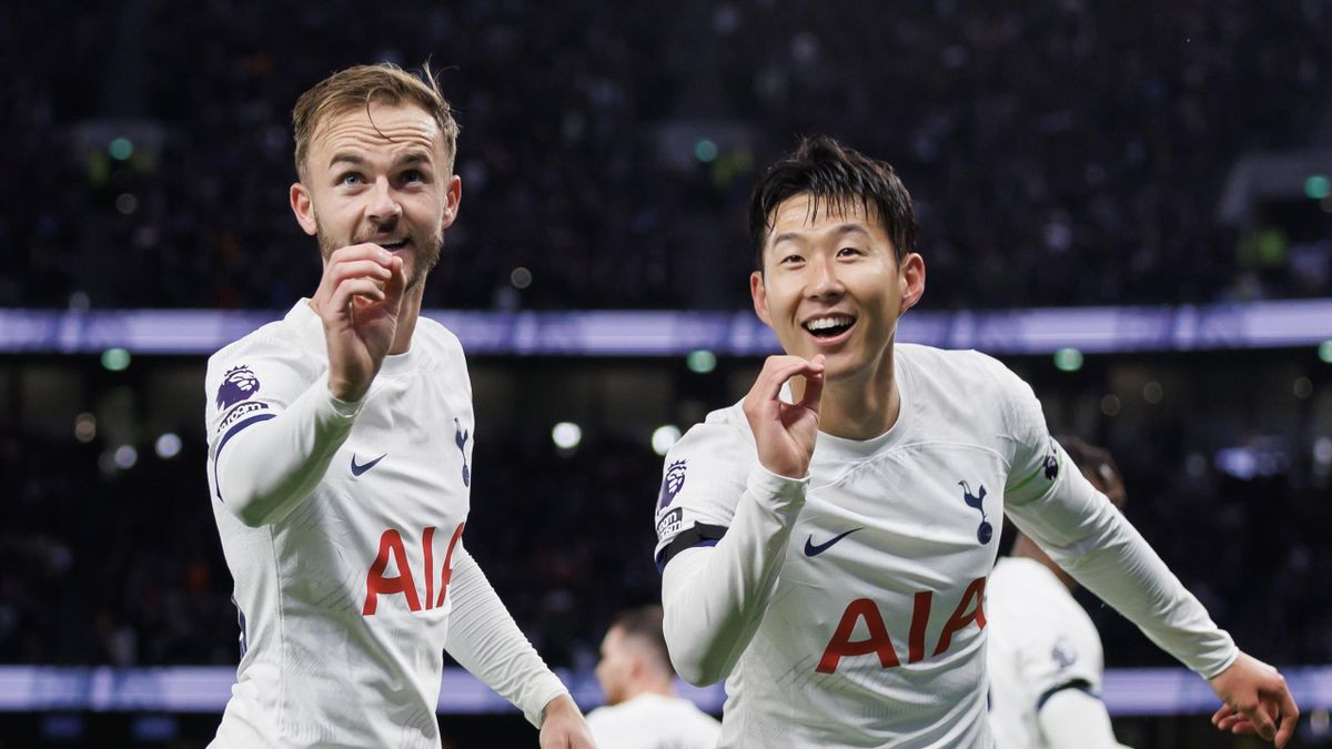 Son Heung-min và James Maddison đang là nguồn cảm hứng chiến thắng của Spurs.   Ảnh: AFP 