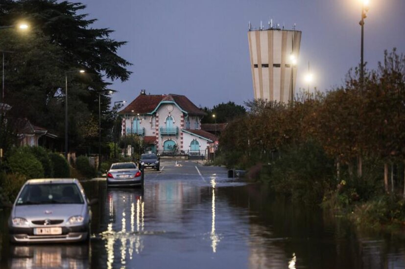 Gujan-Mestras, Gironde, Pháp sau khi bão Domingos quét qua hôm 5.11.2023. Ảnh: AFP