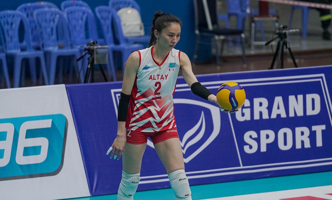 Ngoại binh Sana Anarkulova (Kazakhstan) là niềm hi vọng của đội bóng chuyền nữ Thanh Hoá trong cuộc đua trụ hạng. Ảnh: VFV