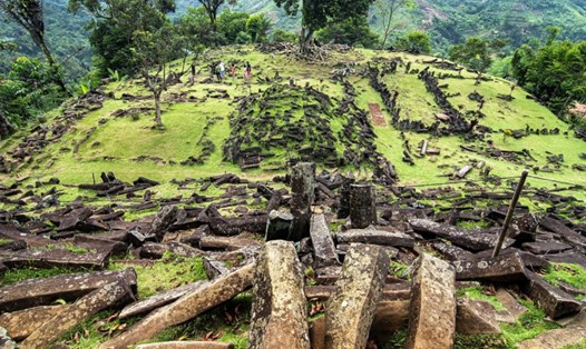Khu vực phát hiện kim tự tháp ngầm Gunung Padang ở Indonesia. Ảnh: Chụp màn hình