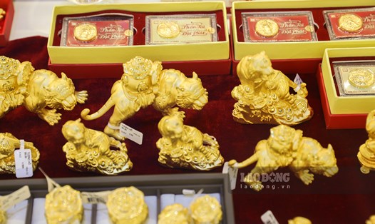Một số đơn vị kinh doanh khác hiện niêm yết chênh lệch mua - bán vàng ở ngưỡng 1-1,5 triệu đồng/lượng. Ảnh minh họa: Phan Anh