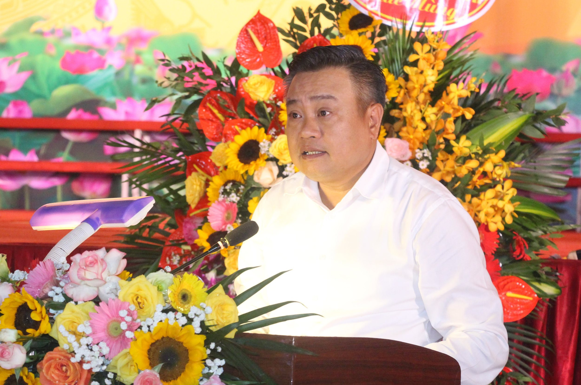 Chủ tịch UBND thành phố Trần Sỹ Thanh phát biểu tại ngày hội. Ảnh: Phạm Đông