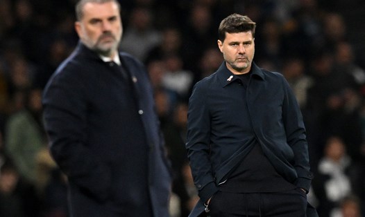 Dù đã thắng nhưng Pochettino không thể vui khi nhìn cách các học trò bị Tottenham dồn ép với chỉ 9 người trên sân. Ảnh: AFP