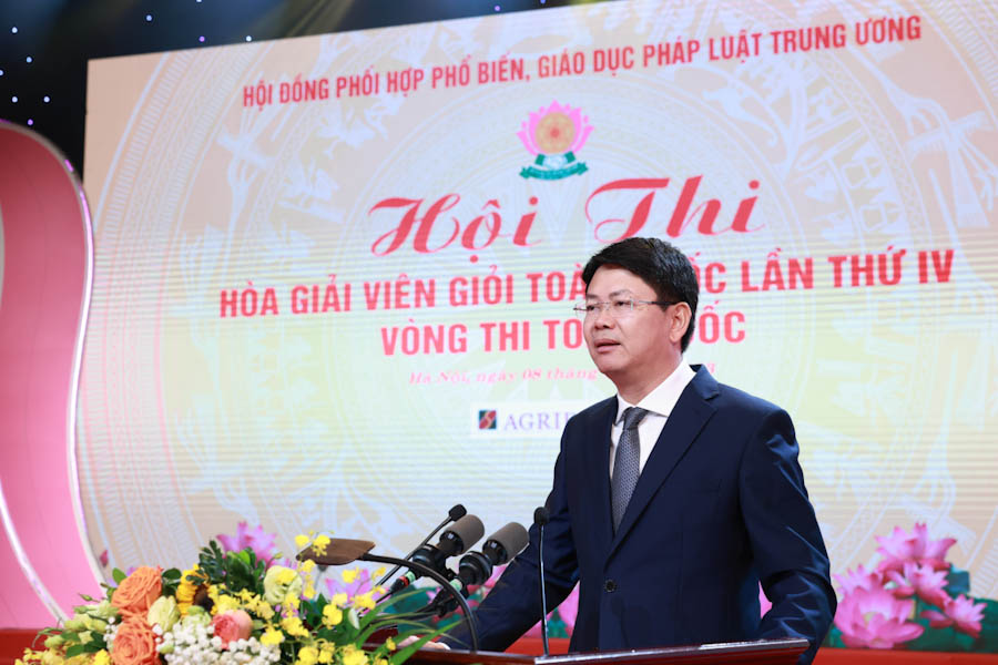 Thứ trưởng Nguyễn Thanh Tịnh phát biểu khai mạc Hội thi.