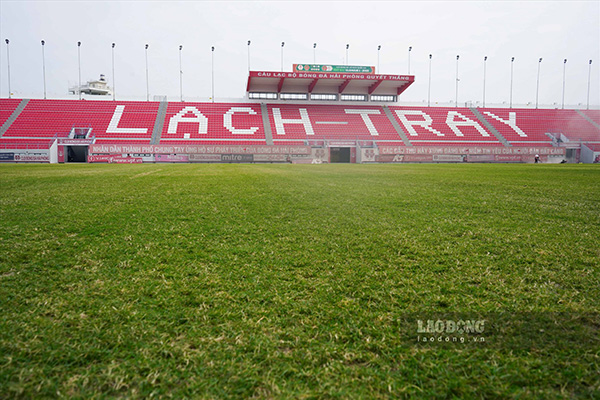 Lạch Tray là sân nhà của Câu lạc bộ Hải Phòng. Ảnh: Lương Hà