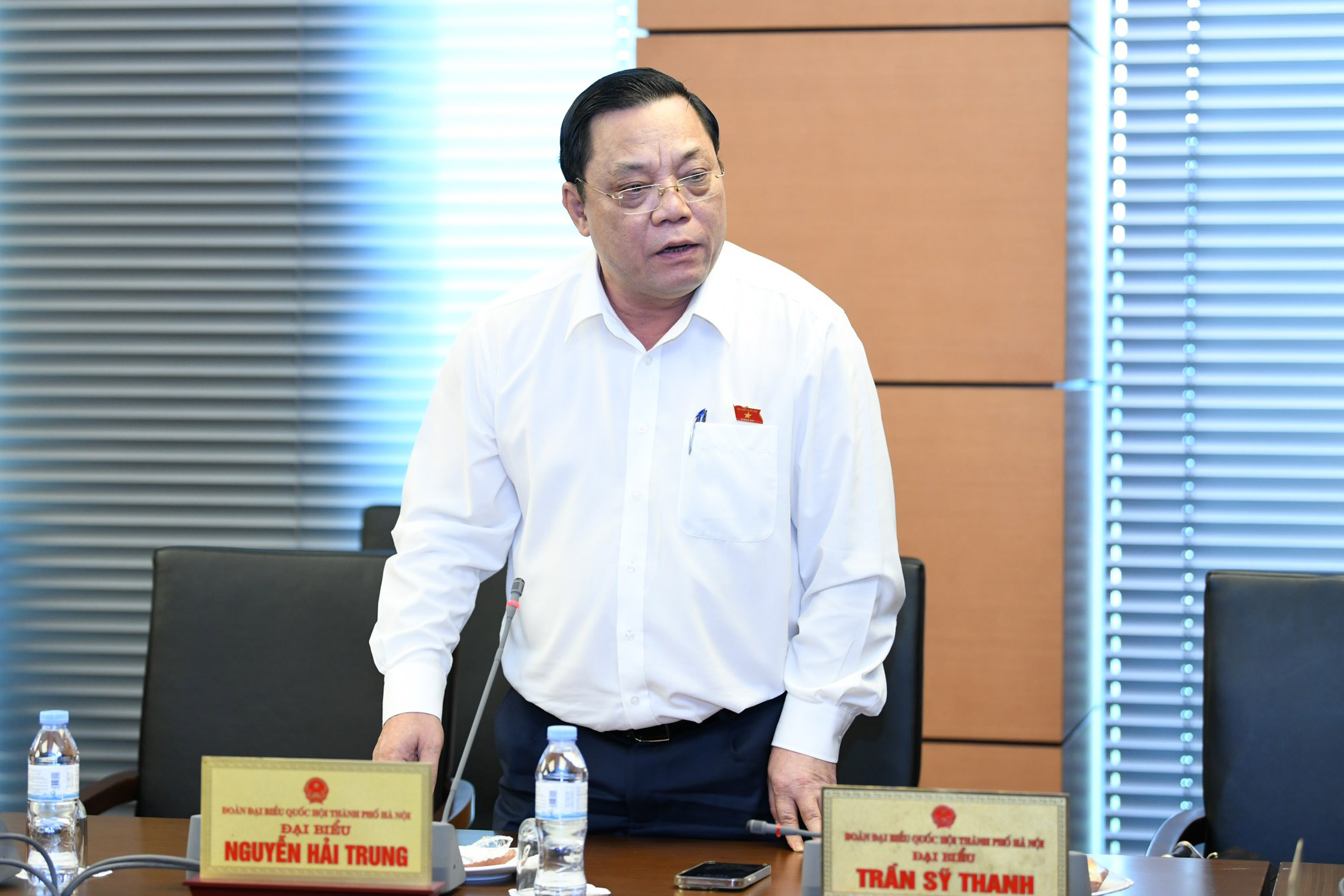 Đại biểu Quốc hội Nguyễn Hải Trung phát biểu ý kiến tại phiên thảo luận. Ảnh: Trọng Quỳnh