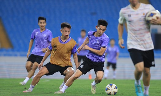 Hà Nội FC cần tận dụng quãng nghỉ 16 ngày, nhường chỗ cho đội tuyển quốc gia để ổn định tình hình đội bóng. Ảnh: Minh Dân