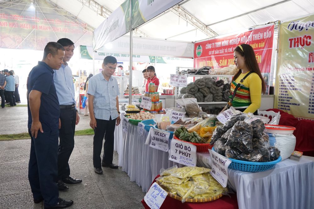 Được biết, hội chợ “Trưng bày, giới thiệu sản phẩm nông sản, thực phẩm an toàn tỉnh Thanh Hóa năm 2023” sẽ diễn ra trong 5 ngày (từ 9 đến ngày 13.11). Ảnh: Quách Du