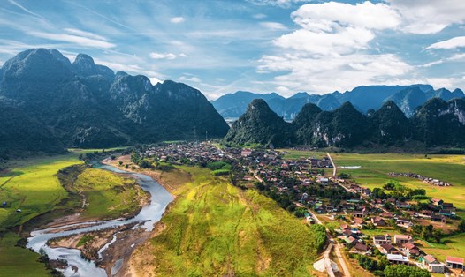 Tổ chức Du lịch thế giới (UNWTO) vinh danh Tân Hóa là "Làng du lịch tốt nhất thế giới năm 2023". Ảnh: Sở Du lịch Quảng Bình cung cấp