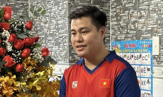 Kỳ thủ Lại Lý Huynh vô địch cờ tướng nhanh thế giới 2023. Ảnh: Đình Trọng