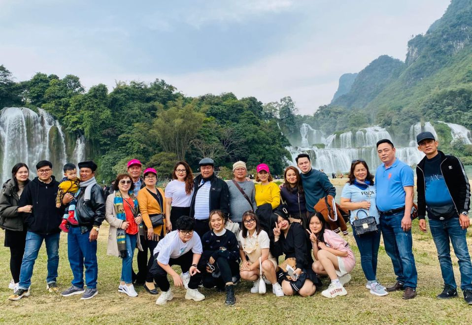 Nhóm khách lựa chọn du lịch trong nước. Ảnh: Du lịch Việt